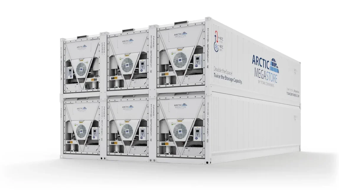 Arctic_MegaStore_3-Bay_Backside
